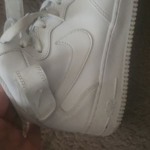 Nike shoes size 9